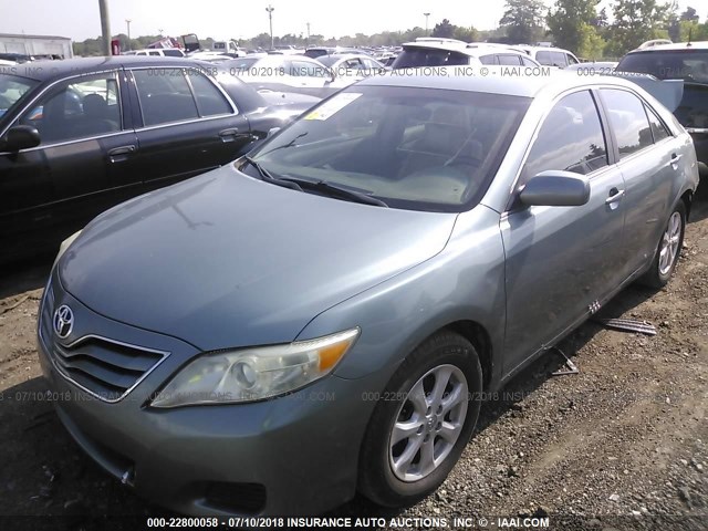 4T1BF3EK5BU610356 - 2011 TOYOTA CAMRY SE/LE/XLE Light Blue photo 2