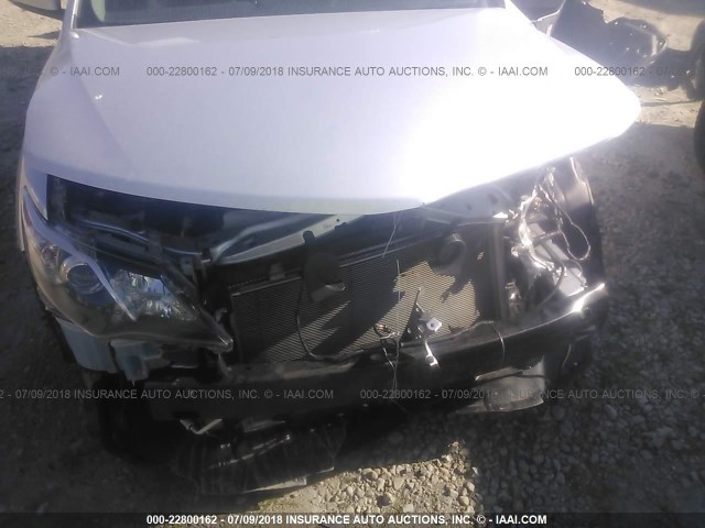 4T1BF1FK2DU291200 - 2013 TOYOTA CAMRY L/SE/LE/XLE 银色 照片 6