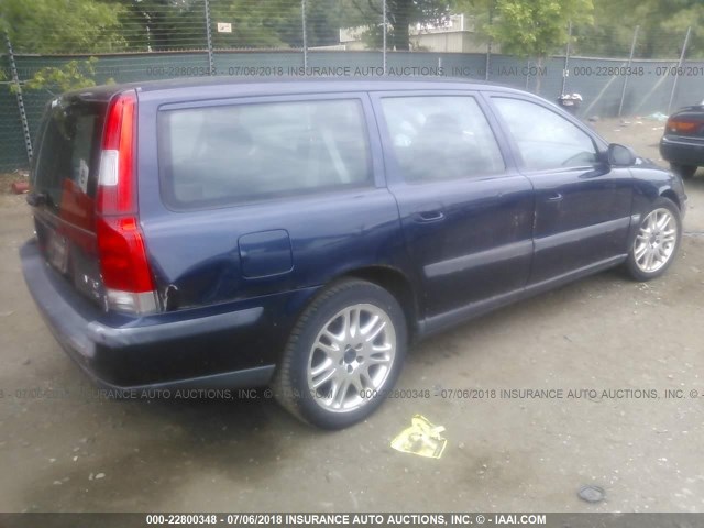 YV1SW53D912089473 - 2001 VOLVO V70 T5 TURBO BLUE photo 4