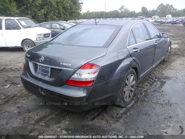 WDDNG86X37A105131 - 2007 MERCEDES-BENZ S 550 4MATIC GRAY photo 4