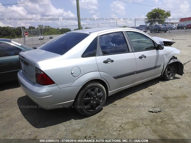1FAFP34N67W243970 - 2007 FORD FOCUS ZX4/S/SE/SES SILVER photo 4