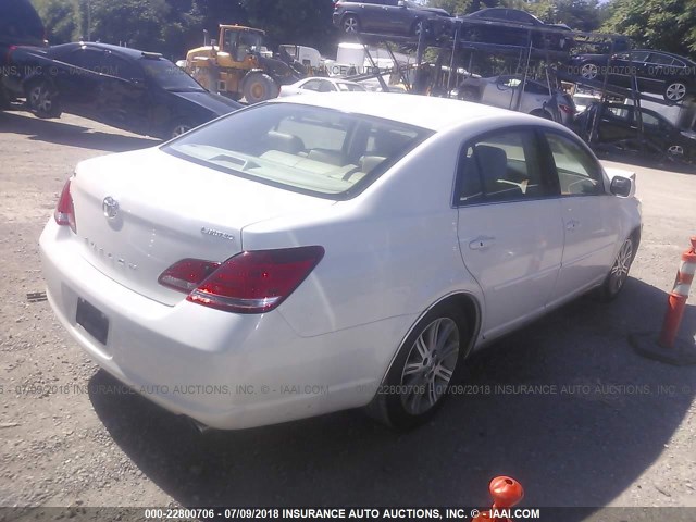 4T1BK36B07U221156 - 2007 TOYOTA AVALON XL/XLS/TOURING/LIMITED WHITE photo 4