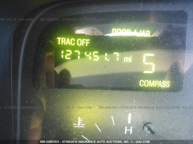 1LNHM81W3XY683103 - 1999 LINCOLN TOWN CAR EXECUTIVE WHITE photo 7