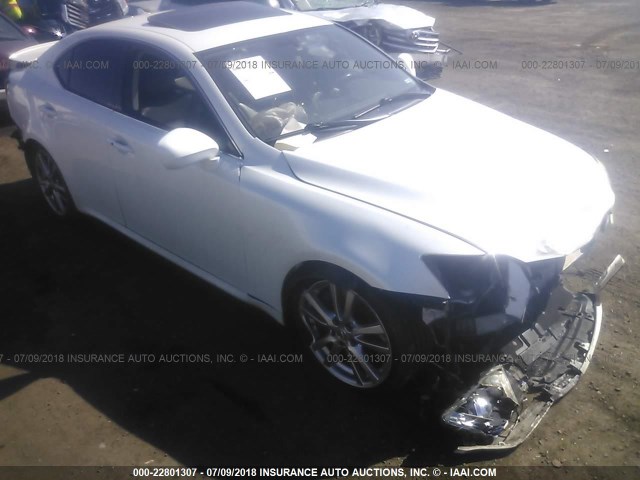 JTHBE262885019441 - 2008 LEXUS IS 350 WHITE photo 1