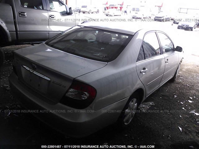 JTDBE32K520073555 - 2002 TOYOTA CAMRY LE/XLE/SE Qəhvəyi foto 4