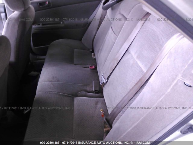 JTDBE32K520073555 - 2002 TOYOTA CAMRY LE/XLE/SE Qəhvəyi foto 8