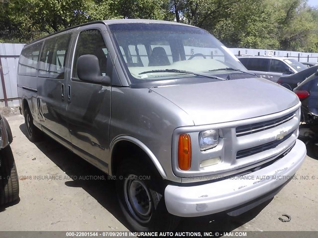 1GAHG39R911213311 - 2001 CHEVROLET EXPRESS G3500  GRAY photo 1