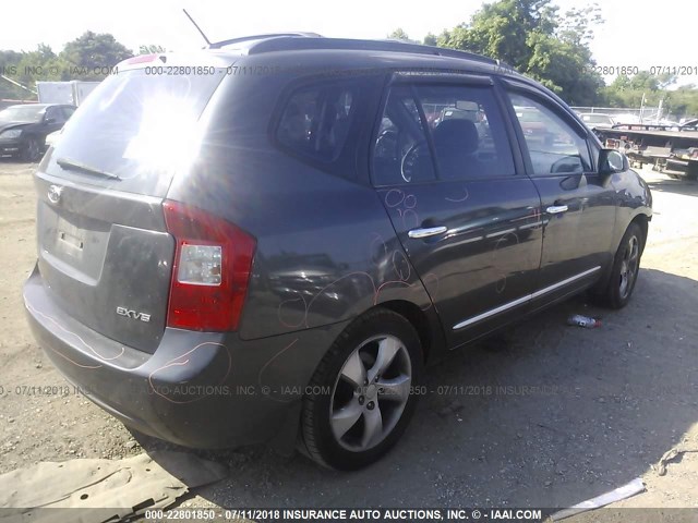 KNAFG526687210106 - 2008 KIA RONDO LX/EX GRAY photo 4