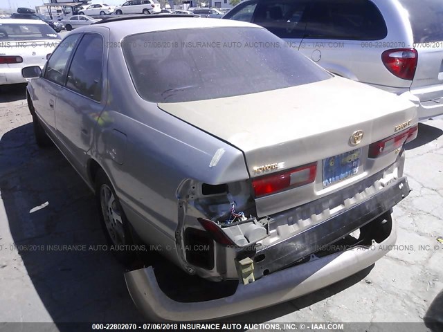 4T1BF22K3VU910111 - 1997 TOYOTA CAMRY CE/LE/XLE GOLD photo 3