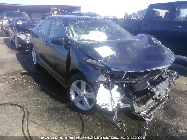 4T1BF1FK6EU445702 - 2014 TOYOTA CAMRY L/SE/LE/XLE Boz foto 1