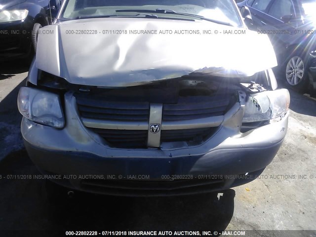 1D4GP25E65B315832 - 2005 DODGE CARAVAN SE GOLD photo 6