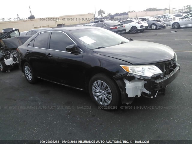 4T1BF1FK5EU380714 - 2014 TOYOTA CAMRY L/SE/LE/XLE Qara foto 1