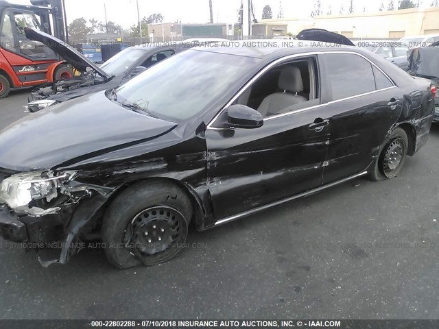 4T1BF1FK5EU380714 - 2014 TOYOTA CAMRY L/SE/LE/XLE Qara foto 6