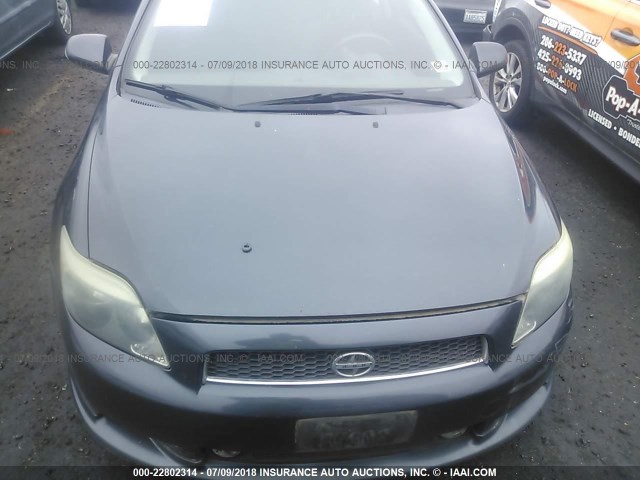 JTKDE177550048959 - 2005 TOYOTA SCION TC 灰色 照片 6