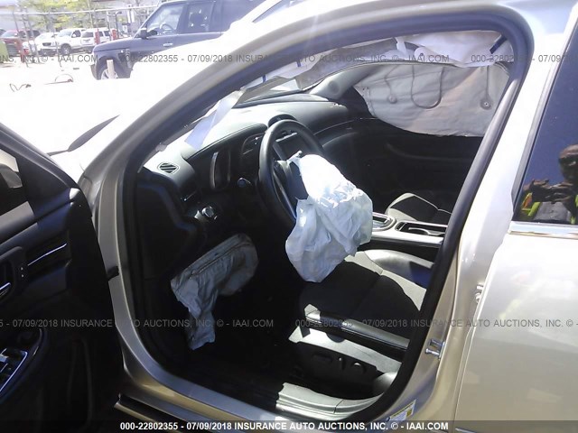 1G11C5SA8DF345643 - 2013 CHEVROLET MALIBU 1LT 米色 照片 5