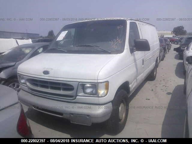 1FTRE1426XHA31078 - 1999 FORD ECONOLINE E150 VAN WHITE photo 2