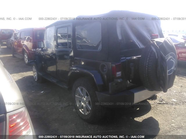 1C4BJWEGXFL529929 - 2015 JEEP WRANGLER UNLIMITE SAHARA BLACK photo 3