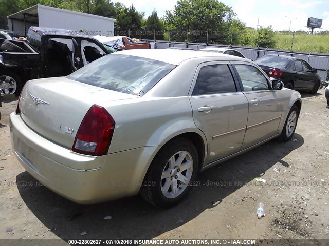 2C3KA53G96H348772 - 2006 CHRYSLER 300 TOURING TAN photo 4