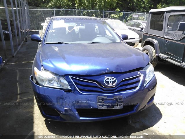 4T1BF3EK5BU584079 - 2011 TOYOTA CAMRY SE/LE/XLE BLUE photo 6