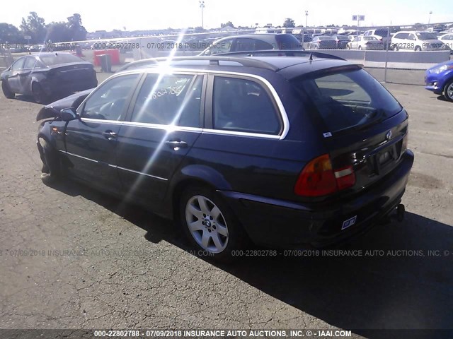 WBAEN33452PC10868 - 2002 BMW 325 IT BLUE photo 3