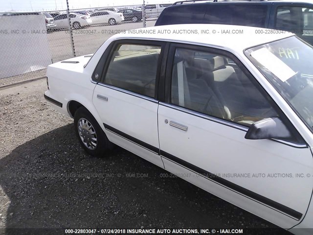 3G4AG54N5NS629638 - 1992 BUICK CENTURY SPECIAL WHITE photo 6