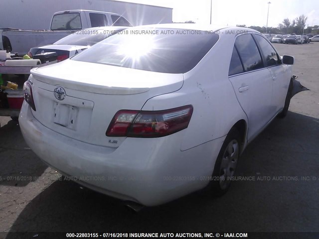 4T1BE46K57U580127 - 2007 TOYOTA CAMRY NEW GENERAT CE/LE/XLE/SE WHITE photo 4
