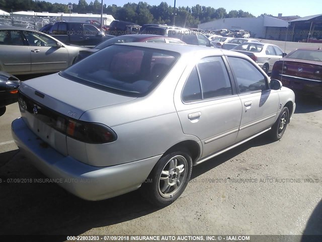 3N1AB41DXXL084383 - 1999 NISSAN SENTRA XE/GXE SILVER photo 4