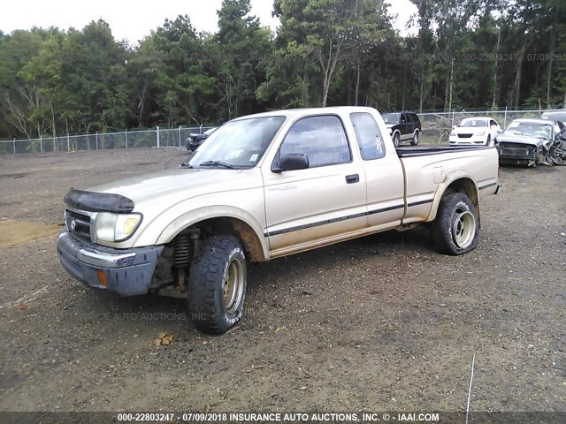 4TAWN72N8WZ052652 - 1998 TOYOTA TACOMA XTRACAB GOLD photo 2