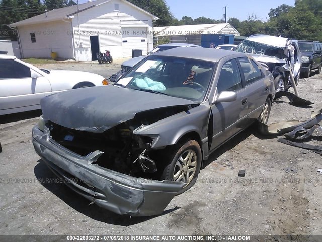 4T1BG22K2YU635798 - 2000 TOYOTA CAMRY CE/LE/XLE 灰色 照片 2