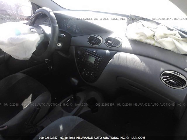 1FAFP34P23W131968 - 2003 FORD FOCUS SE/SE COMFORT/SE SPORT GRAY photo 5