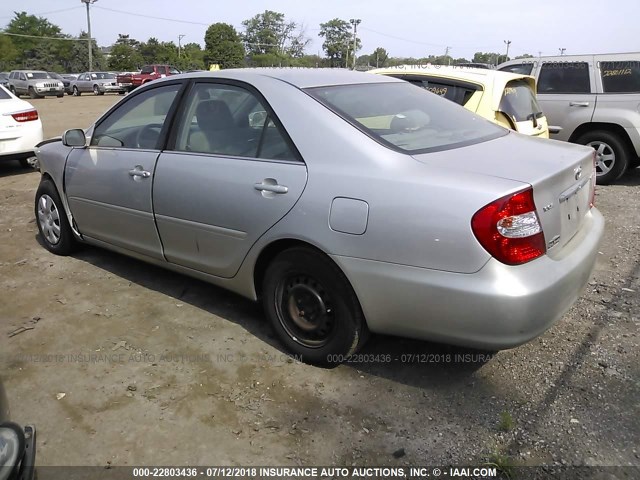 4T1BE32KX4U940035 - 2004 TOYOTA CAMRY LE/XLE/SE 银色 照片 3