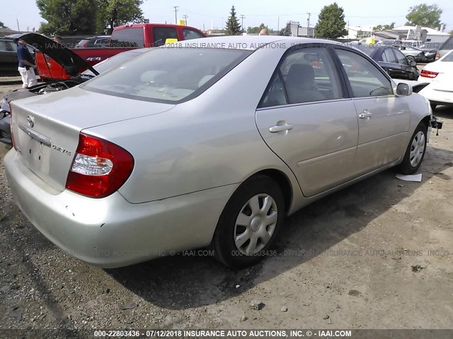 4T1BE32KX4U940035 - 2004 TOYOTA CAMRY LE/XLE/SE 银色 照片 4