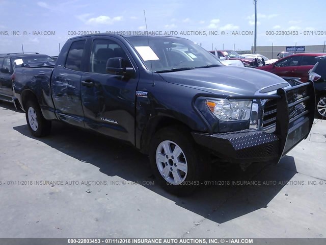 5TFRV54117X022888 - 2007 TOYOTA TUNDRA DOUBLE CAB SR5 SILVER photo 1