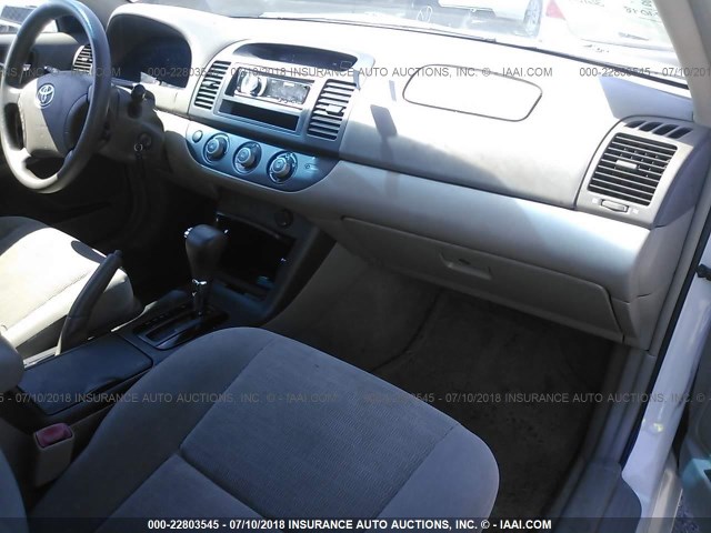 4T1BF32K25U091047 - 2005 TOYOTA CAMRY LE/XLE/SE Ağ foto 5