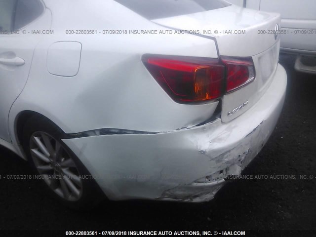 JTHBK262995089492 - 2009 LEXUS IS 250 WHITE photo 6