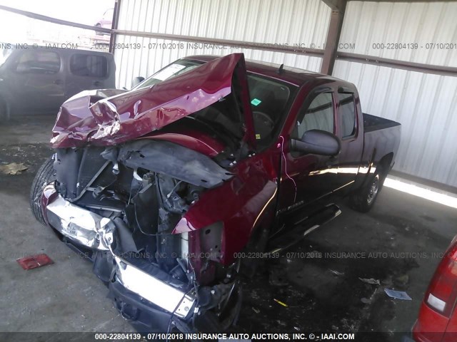 2GCEC19C971672167 - 2007 CHEVROLET SILVERADO C1500 MAROON photo 2