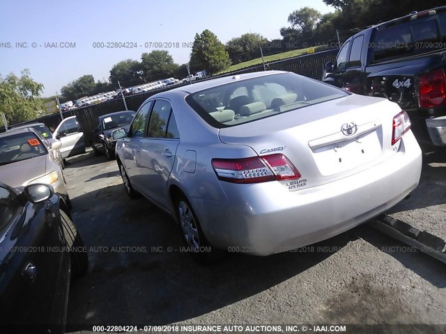 4T1BF3EK2AU098330 - 2010 TOYOTA CAMRY SE/LE/XLE 银色 照片 3