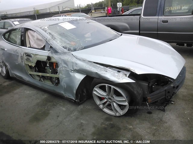 5YJSA1E45GF119259 - 2016 TESLA MODEL S SILVER photo 1