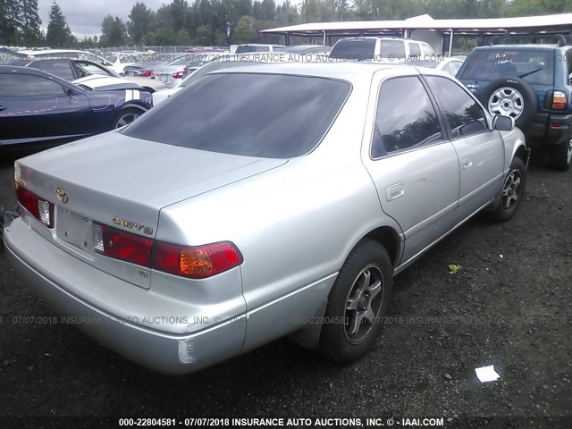 4T1BF22K61U116570 - 2001 TOYOTA CAMRY LE/XLE 银色 照片 4