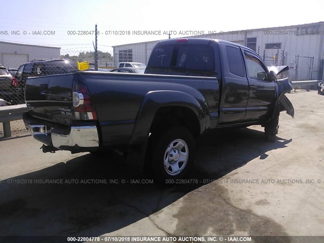 5TFTU4GN5BX001942 - 2011 TOYOTA TACOMA PRERUNNER ACCESS CAB GRAY photo 4
