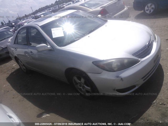 4T1BE32K72U543492 - 2002 TOYOTA CAMRY LE/XLE/SE Gümüş foto 1