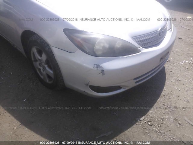 4T1BE32K72U543492 - 2002 TOYOTA CAMRY LE/XLE/SE Gümüş foto 6