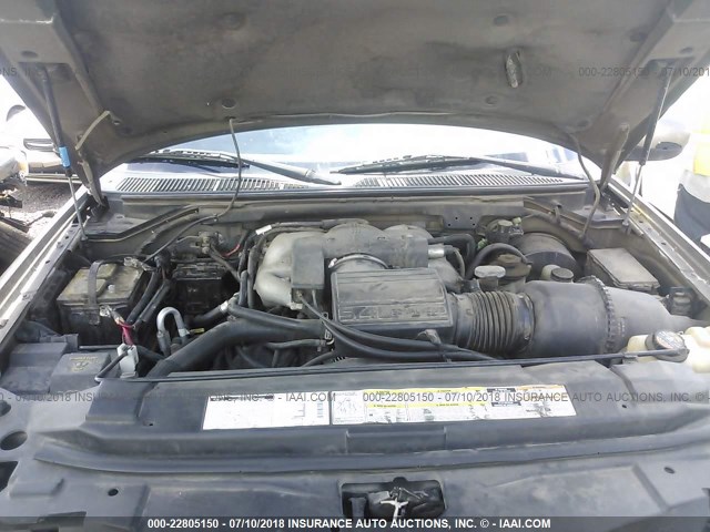 5LMFU28A91LJ00839 - 2001 LINCOLN NAVIGATOR GOLD photo 10