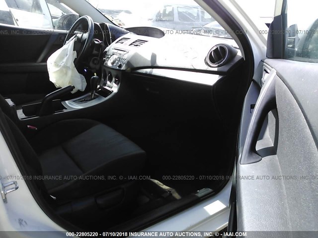 JM1BL1SF3A1192078 - 2010 MAZDA 3 I WHITE photo 5