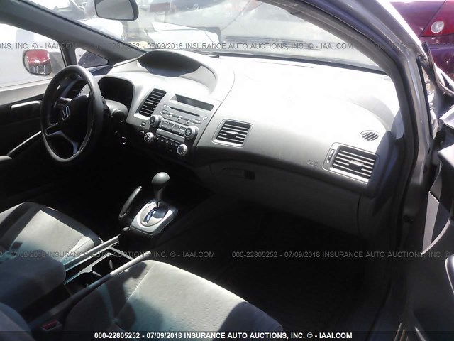 1HGFA46559L000297 - 2009 HONDA CIVIC GX SILVER photo 5