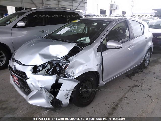 JTDKDTB3XG1118728 - 2016 TOYOTA PRIUS C SILVER photo 2