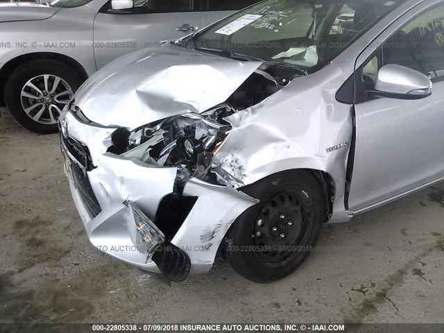 JTDKDTB3XG1118728 - 2016 TOYOTA PRIUS C SILVER photo 6