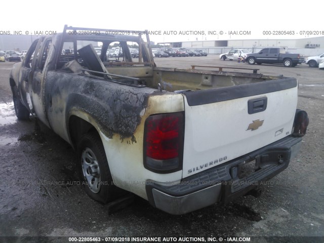 1GTR2TE02BZ101017 - 2011 GMC SIERRA K1500 WHITE photo 3