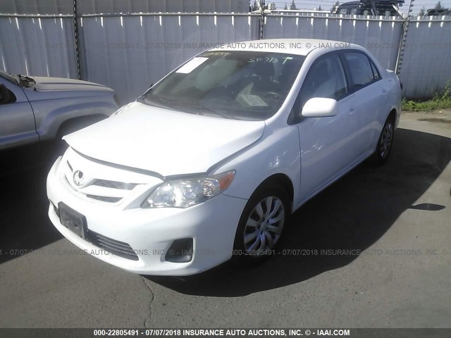 2T1BU4EEXCC889358 - 2012 TOYOTA COROLLA S/LE WHITE photo 2