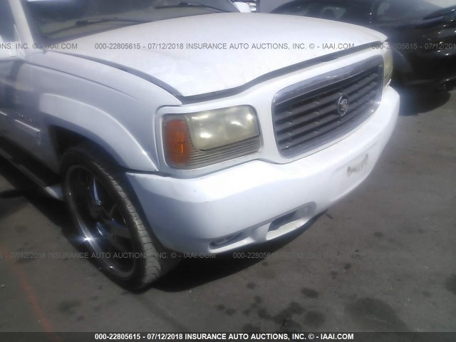 1GYEK63R7YR218838 - 2000 CADILLAC ESCALADE LUXURY WHITE photo 6